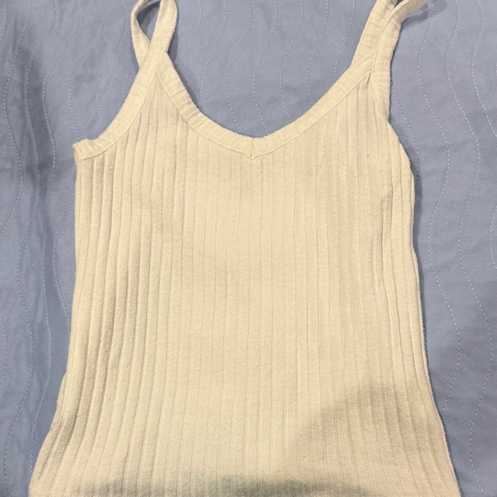 American Eagle Outfitters Cream Ribbed V-Neck Camisole